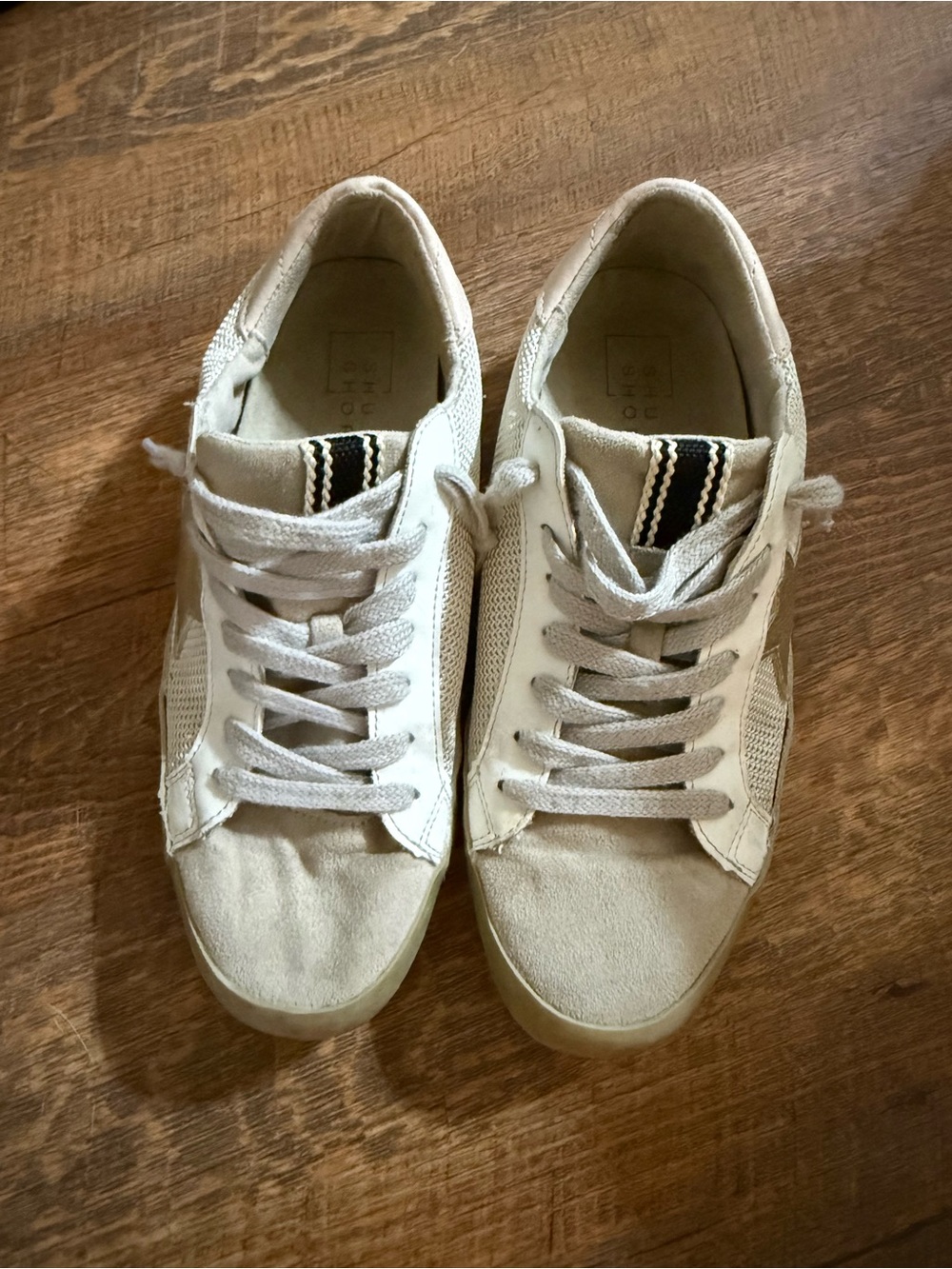 SHU SHOP Paula Sneakers Women’s Size 6 White Gold Star Distressed Low Top